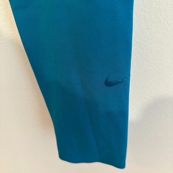 NIKE DRI-FIT TEAL LEGGINGS WOMENS SIZE MEDIUM CROPPED - Picture 9 of 10
